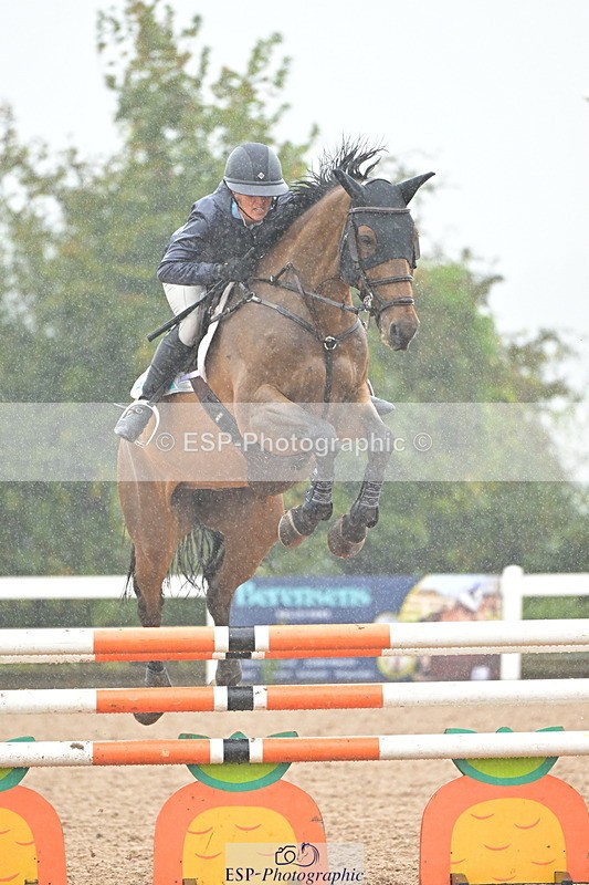 240925A-133932-00959 - Cls 4 Newcomers and 1.10m Open