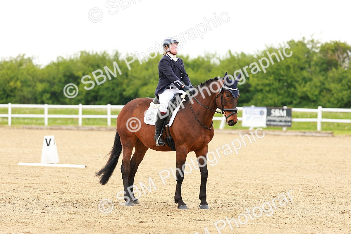 SBM_005023 - Class 16 - Novice 6