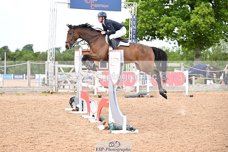 260513B-151059-01219 - Cls 6 Snr Fox and 1.20m Open