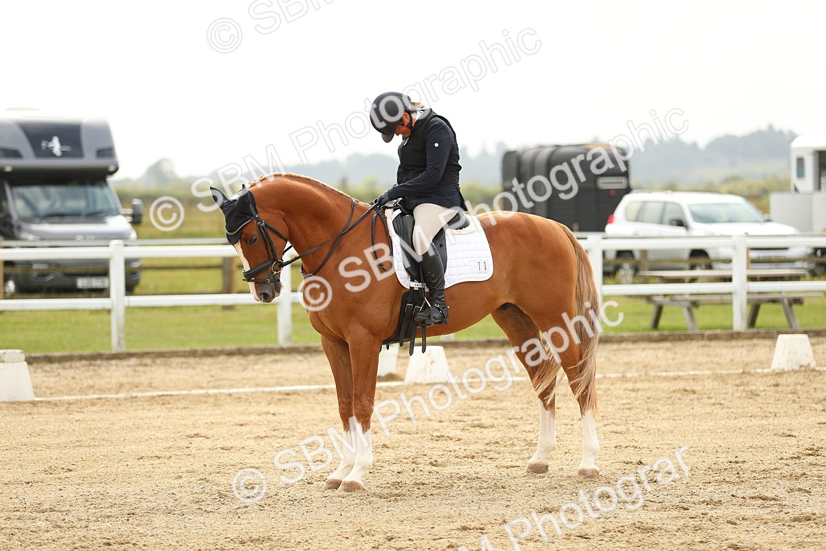 SBM_017711 - Class 13 - Novice 23 - 14.27-15.16