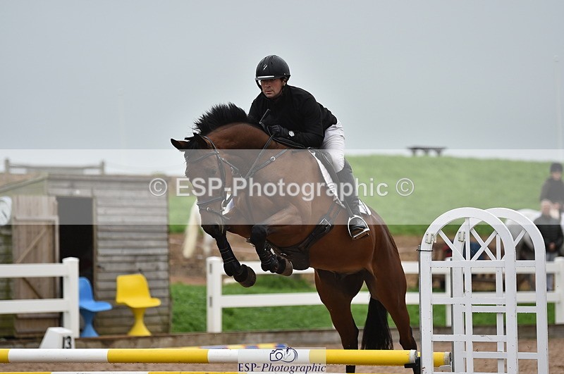 220829A-161732-00184 - 70cm Classes 3a 3b & 4