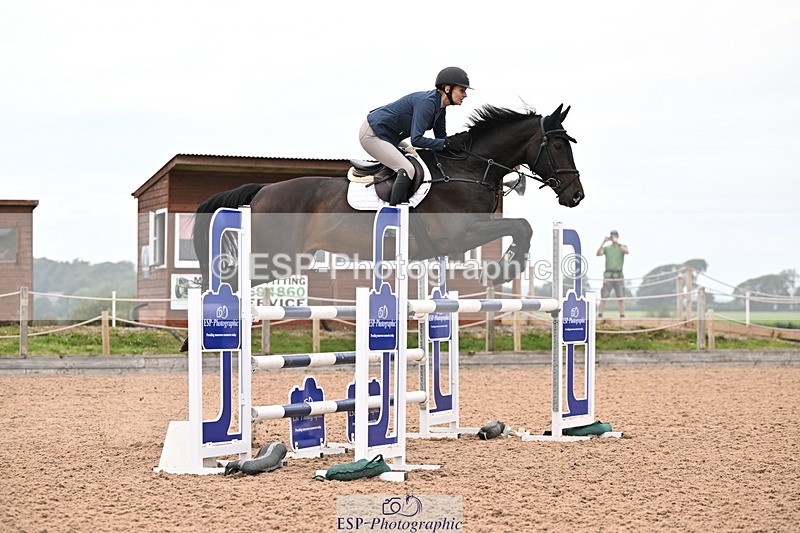 240828A-160206-01261 - Cls 5 Snr Foxhunter and 1.20m Open