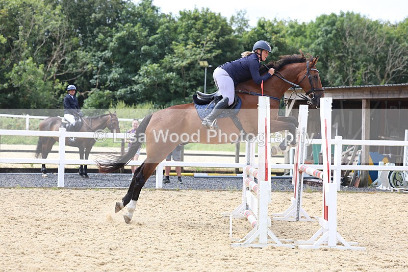 3E7A5098 - Class 4: Senior British Novice/90cm open