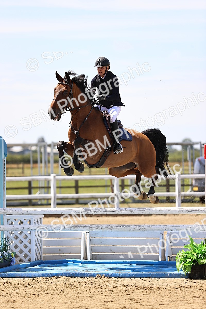 SBM_010191 - Class 9 - Senior Foxhunter - 1.20m Open