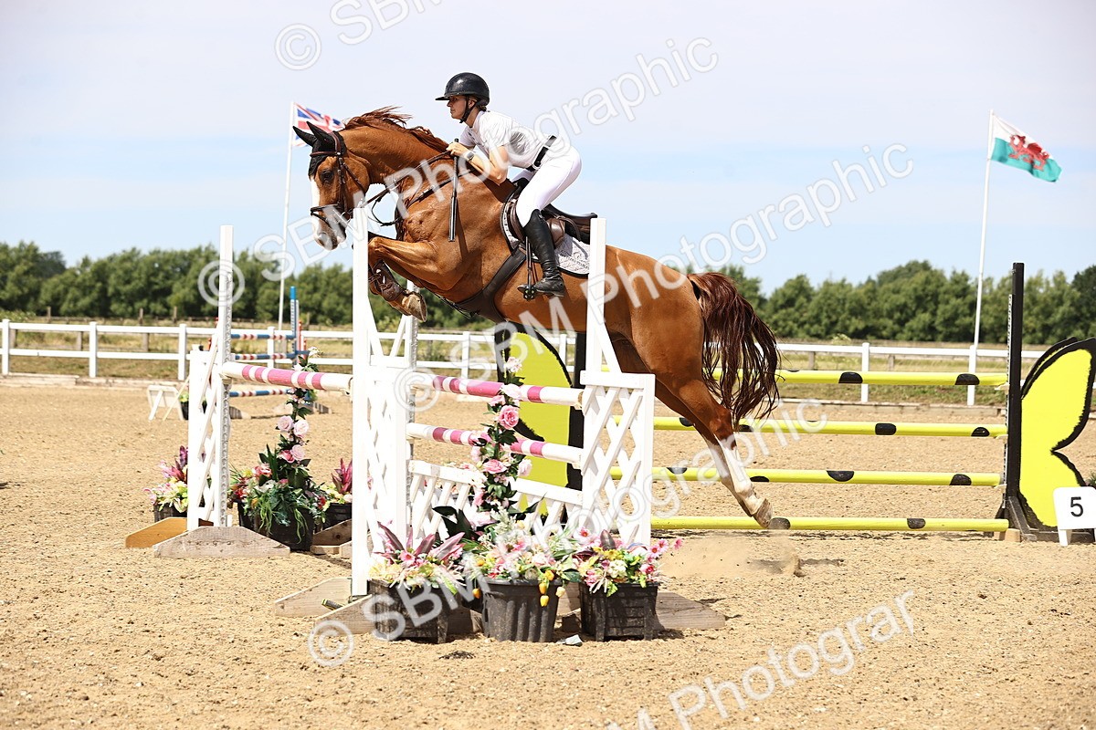 SBM_000670 - Class 15 - Redpost Equestian Senior Foxhunter - 1.20m