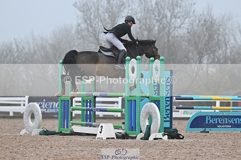 251115-124052-01045 - Cls 10 Pony Foxhunter and 1.10m Open