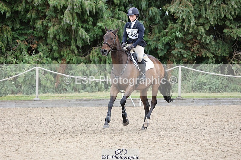 250803A-143145-14728 - O-668-Leia.Massey-SLIPALONGTREVASKIS