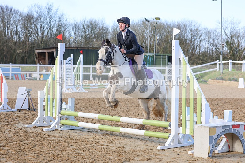 3E7A9803 - Clear Round 40cm