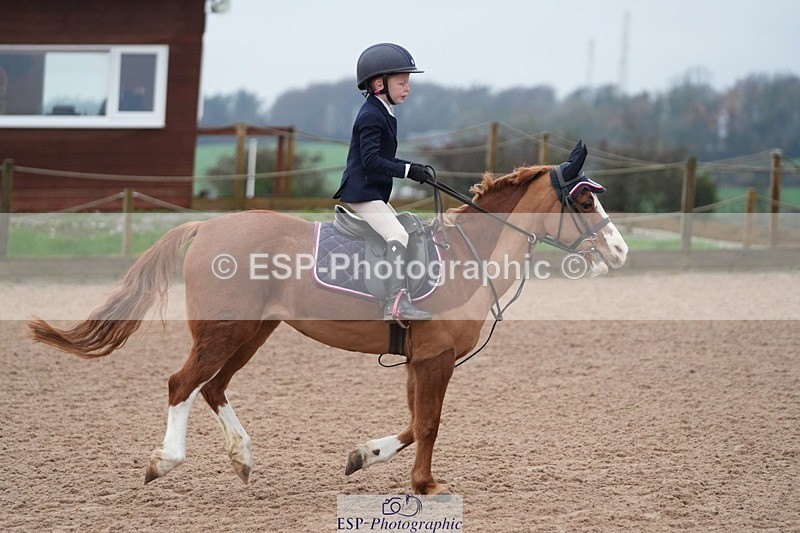 251116-095410-01447 - Cls 18 Clear Round 50cm
