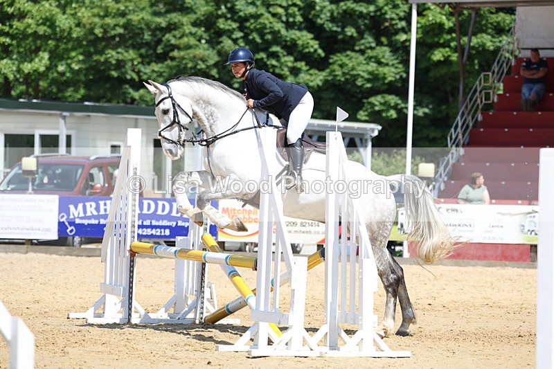 3E7A9683 - Class 8: Senior 80cm