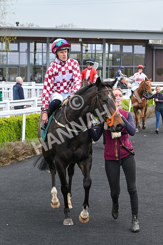 230425-Race 1-Birkenhead-9939 - Race 1