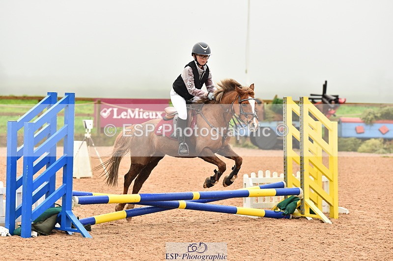 231118A-091934-00785 - Cls 16+17 Club and Schools 60cm