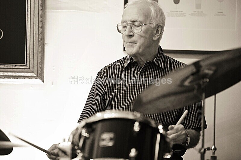 ROD-38 - Rod Kelly Trio