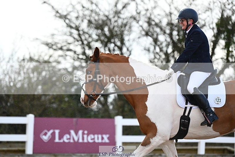 240323A-111024-02543 - DR Novice 24