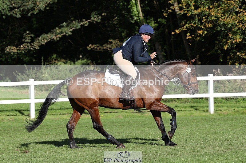 231022-151222-29674 - 406-BALLYCREEN.MILADY-Georgina.Brown-TrotUp+SJ