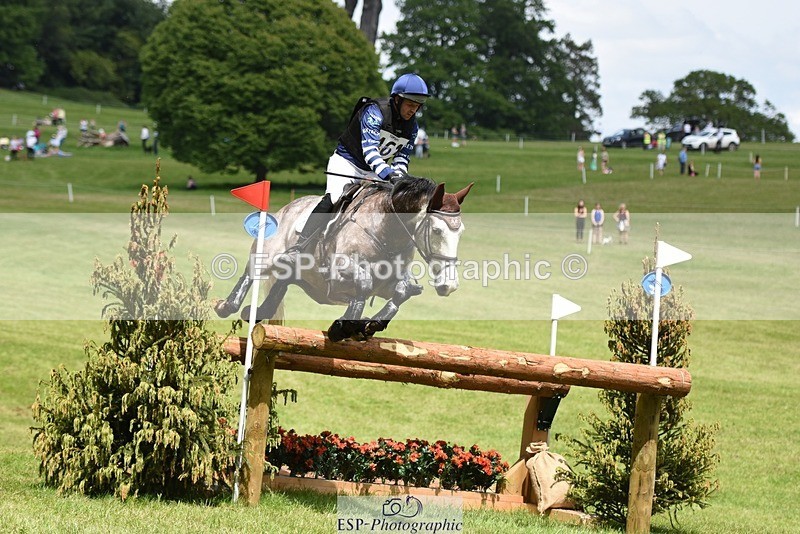 230528-134002-17581 - 461-SAUNDERSCOURT_AMBASSADOR-Adam_Trew-XC