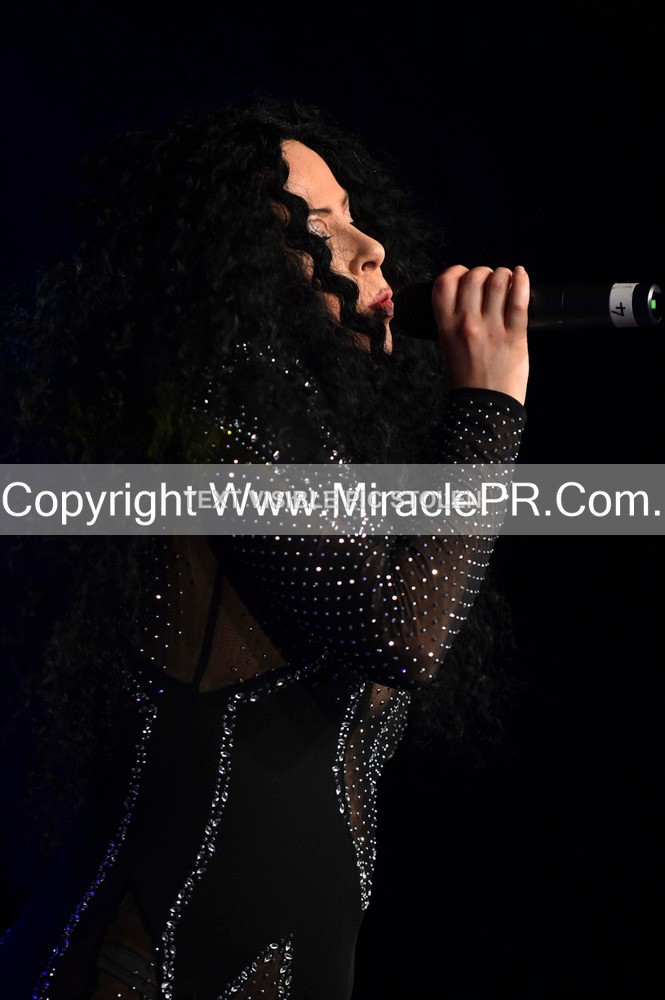 SH4_6282 - The Cher Experience