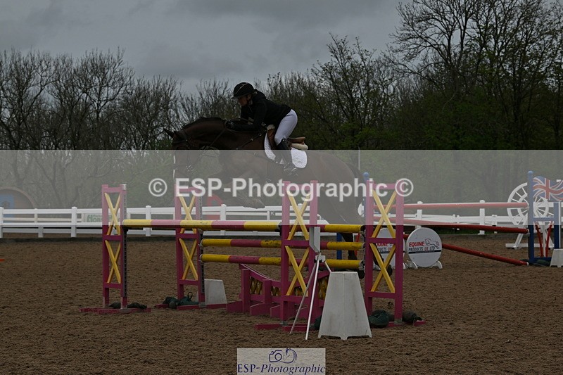 240501A-141948-01021 - Cls 8 Snr Foxhunter and 1.20m Open