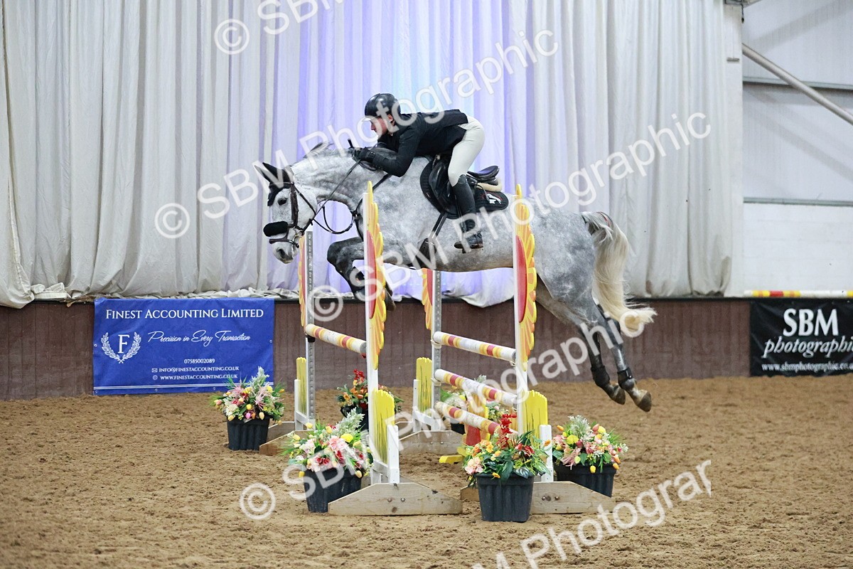 SBM_004636 - Class 17 - Senior Newcomers - 1.10m