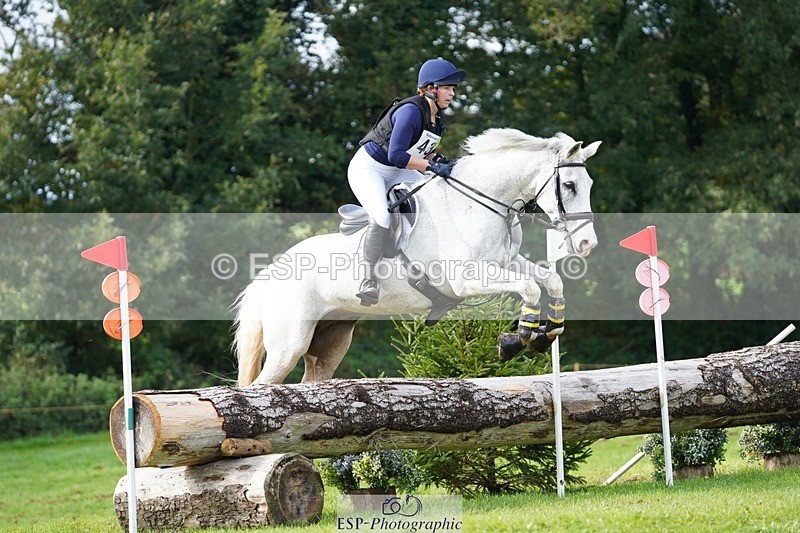 231021-133948-17390 - 437-DONBEG.GREY-Hannah.Underhill-SC+XC