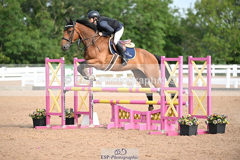 240802A-092723-03383 - Cls 21 A&B Brit Nov & 90cm Open