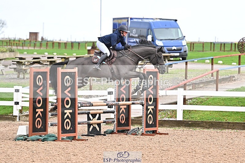 251119-095611-00041 - Cls 1 British Novice and 90cm Open