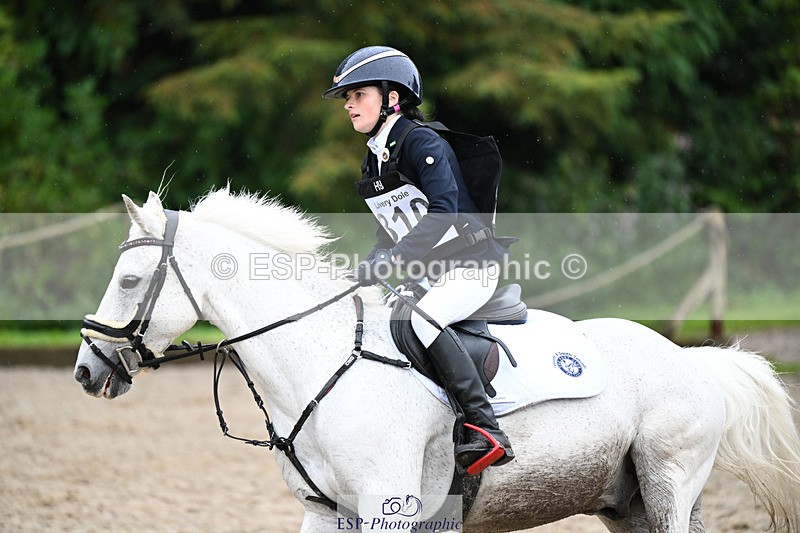 240824X-094545-23354 - 70cm Round 2 9.30 to 10.30