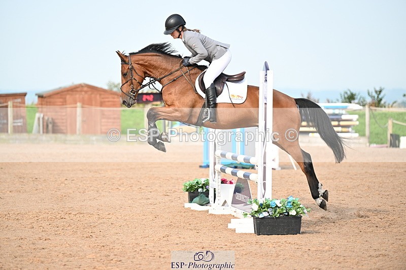 240801A-090411-00925 - Cls 1 British Novice and 90cm Open