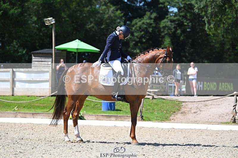 230811-115706-01127 - Cls 4 Adv Medium Silver