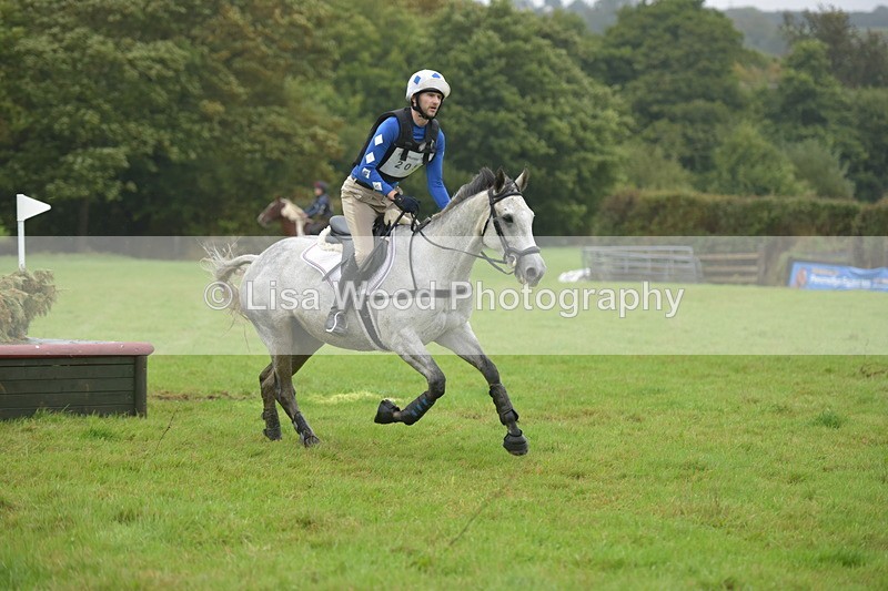 RAY_9720 - Class 2: 70cm: Corner