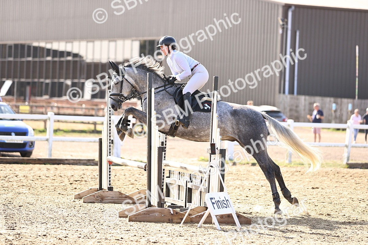 SBM_005475 - Class 8 - Clear Round