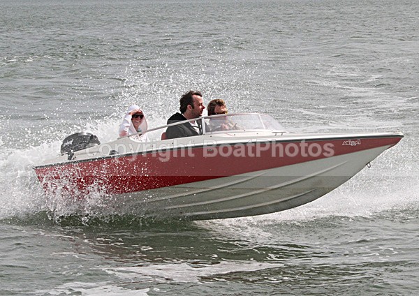 100411 ANIMAL IMG_1018 - Speedboats