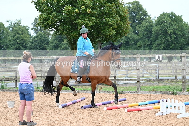 WJ7_8570 - Poles 11:00am