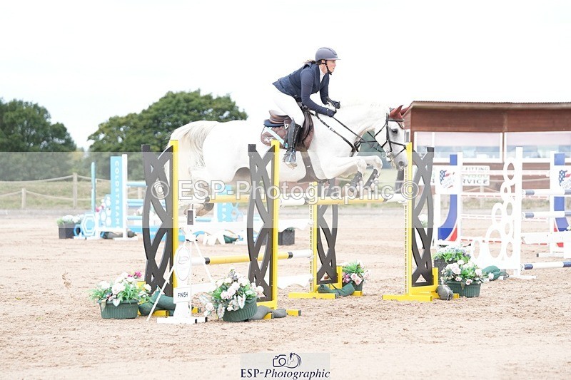 250801-103829-04771 - Cls 14 Snr Fox 1st Rnd