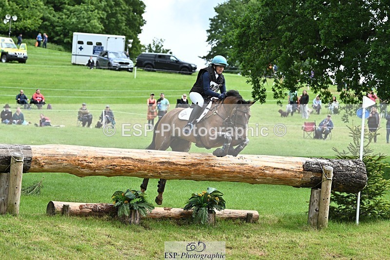 240526-114810-20698 - 428-COOLEY_SNAPCHAT-Selina_Milnes