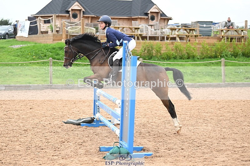 240907A-123819-01700 - Cls 3 Pony Medium Team 80cm & 90cm