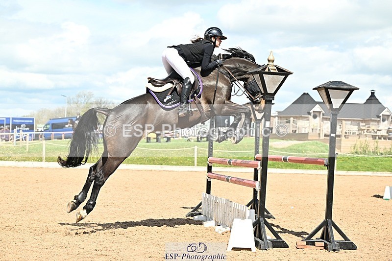 250416-132817-01077 - Cls 4 Newcomers and 1.10m