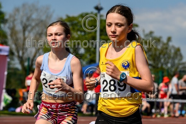 West25Sat-910581 - Track Female Set Two