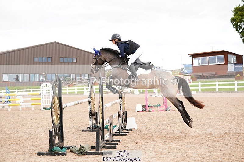 250921-143434-04073 - Cls 27+28 Club and Schools 1m