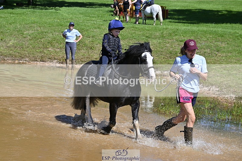 240728B-111540-01323 - Gemma's Group XC