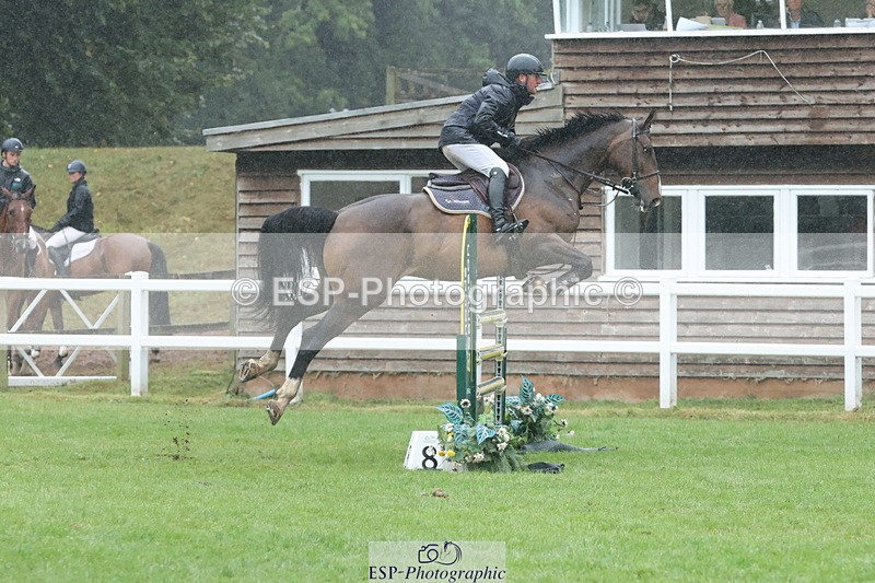 250830A-141003-06901 - Cls 16 Snr Newcomers and 1.10m Open