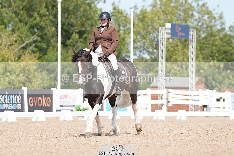 250817-121655-09277 - 185-Hermione.PerryNewoak.Roc.Bay