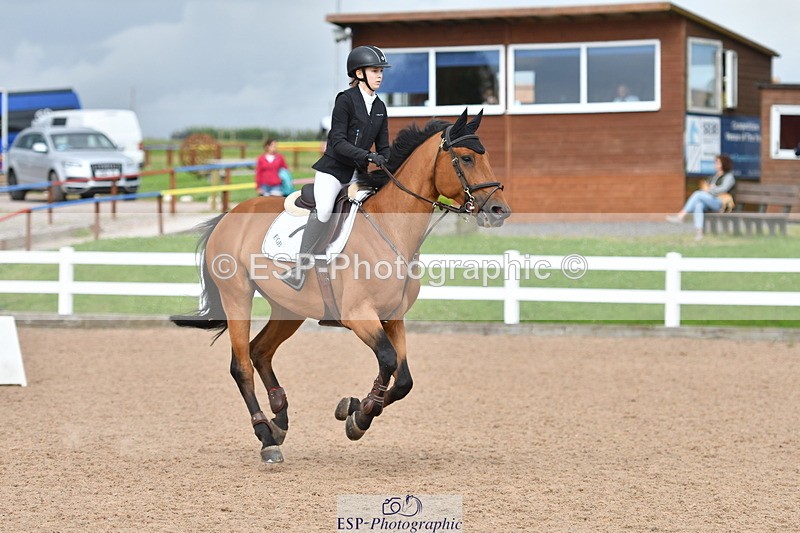 240727A-164005-06690 - Cls 25 1.10m Amateur Qualifier