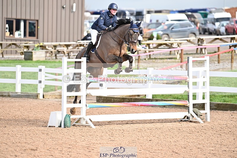 240224A-121224-03589 - Cls 11 Snr 1.05m and 1.10m Open