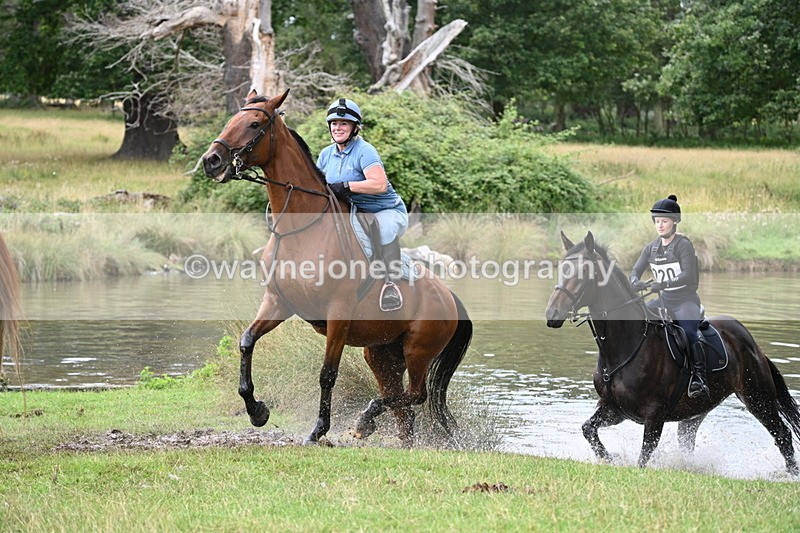 WJ7_3488 - Time at Water 12:15 to 12:50