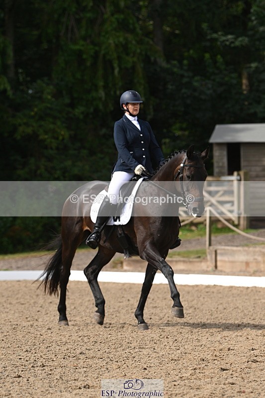 250719A-100927-03238 - 049-Veronica.Roberts-For.J'Adore