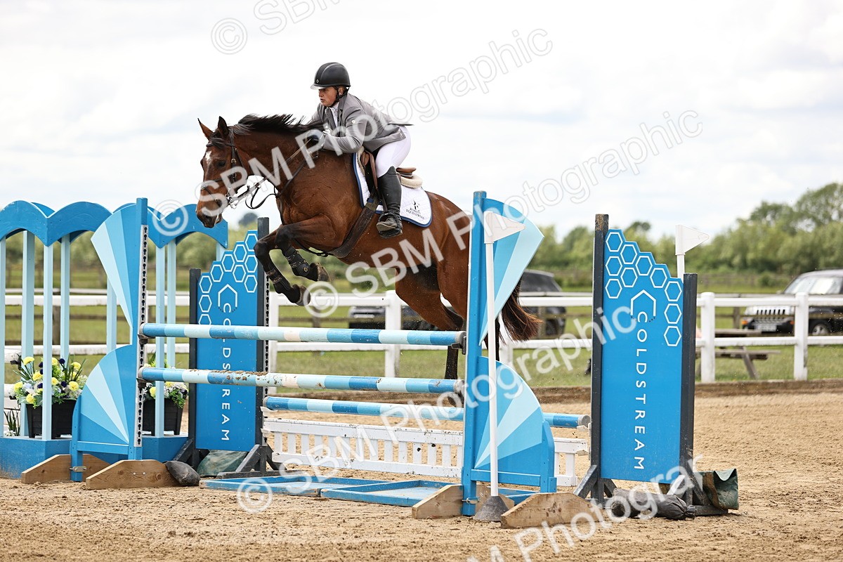 SBM_002953 - Class 11 - Senior Newcomers - 1.10m