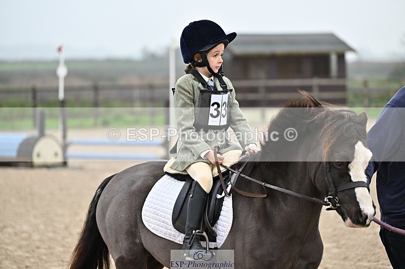 241110-093311-00013 - 40cm Showjumping