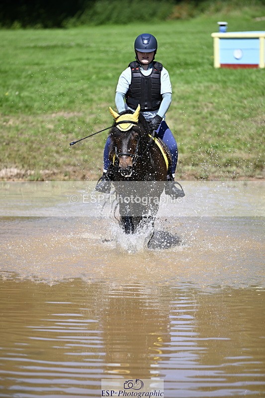 240728B-112606-01052 - Theo's Group XC