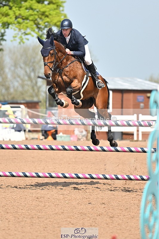 240512A-104929-17386 - Cls 48 National 1.30m Open